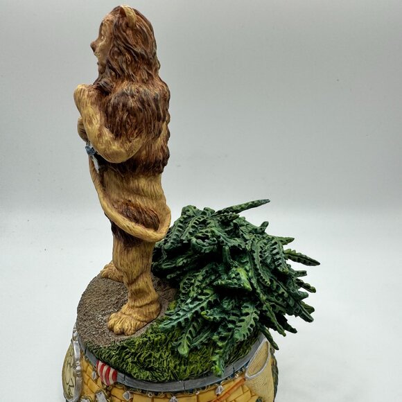 Wizard of Oz San Francisco Music Box Co Cowardly Lion Musical Figurine 1999 - Picture 5 of 9